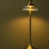 Metal Gövdeli Modern ve Şık LED Masa Lambası