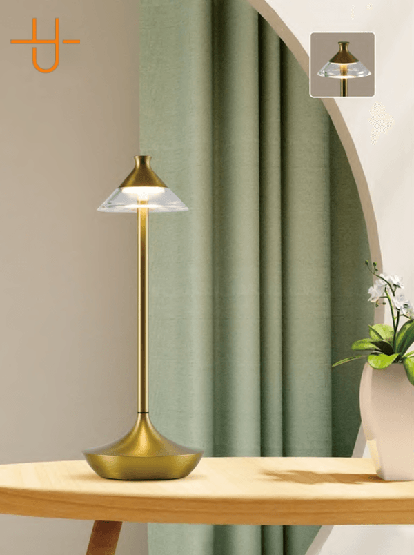Metal Gövdeli Modern ve Şık LED Masa Lambası